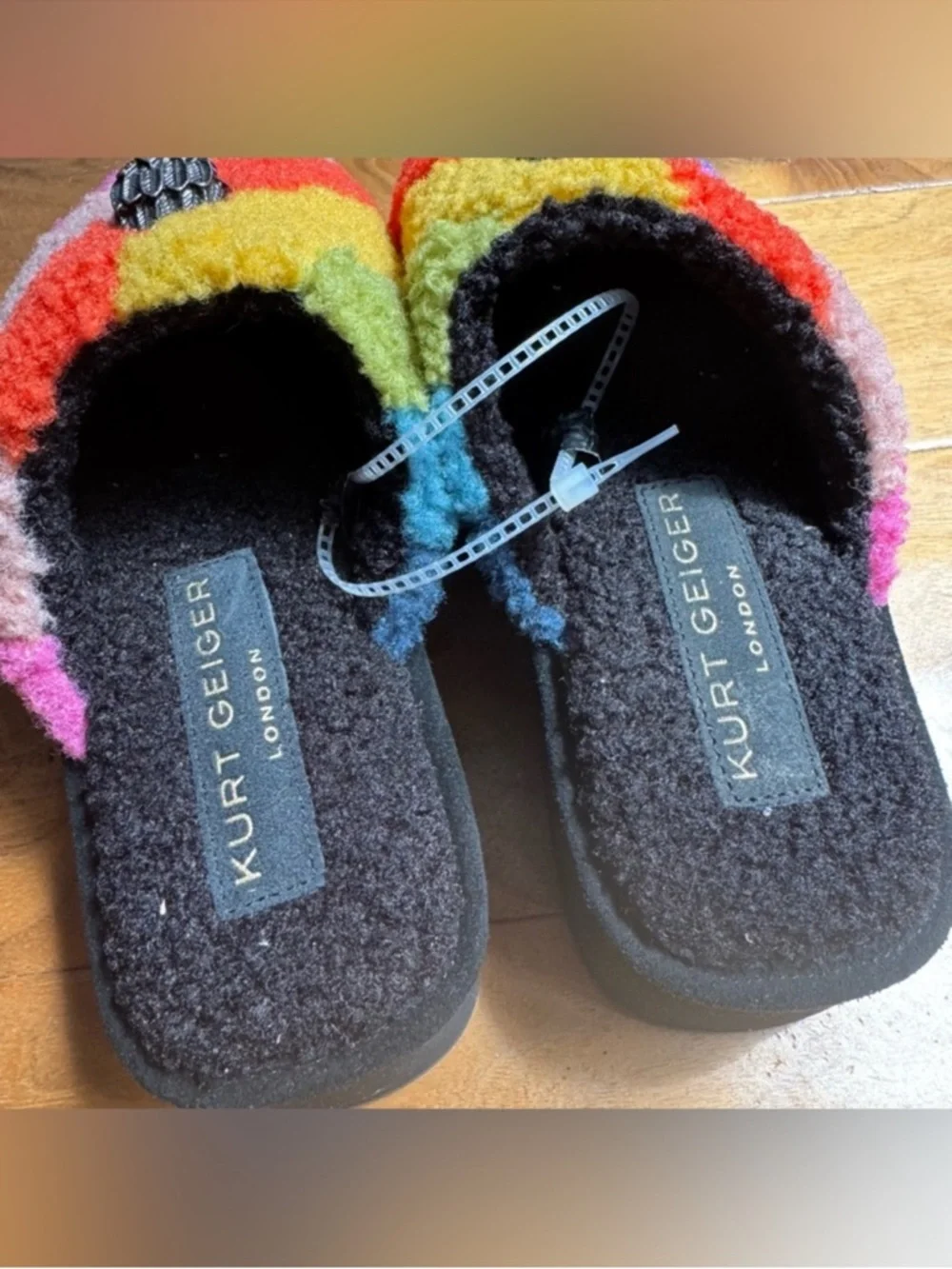 NWT Kurt Geiger London Kensington Faux Shearling Platform Slippers Rainbow - Picture 5 of 7